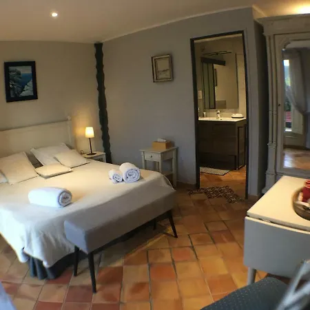 Guest house Maison D'hotes La Bastidaine *